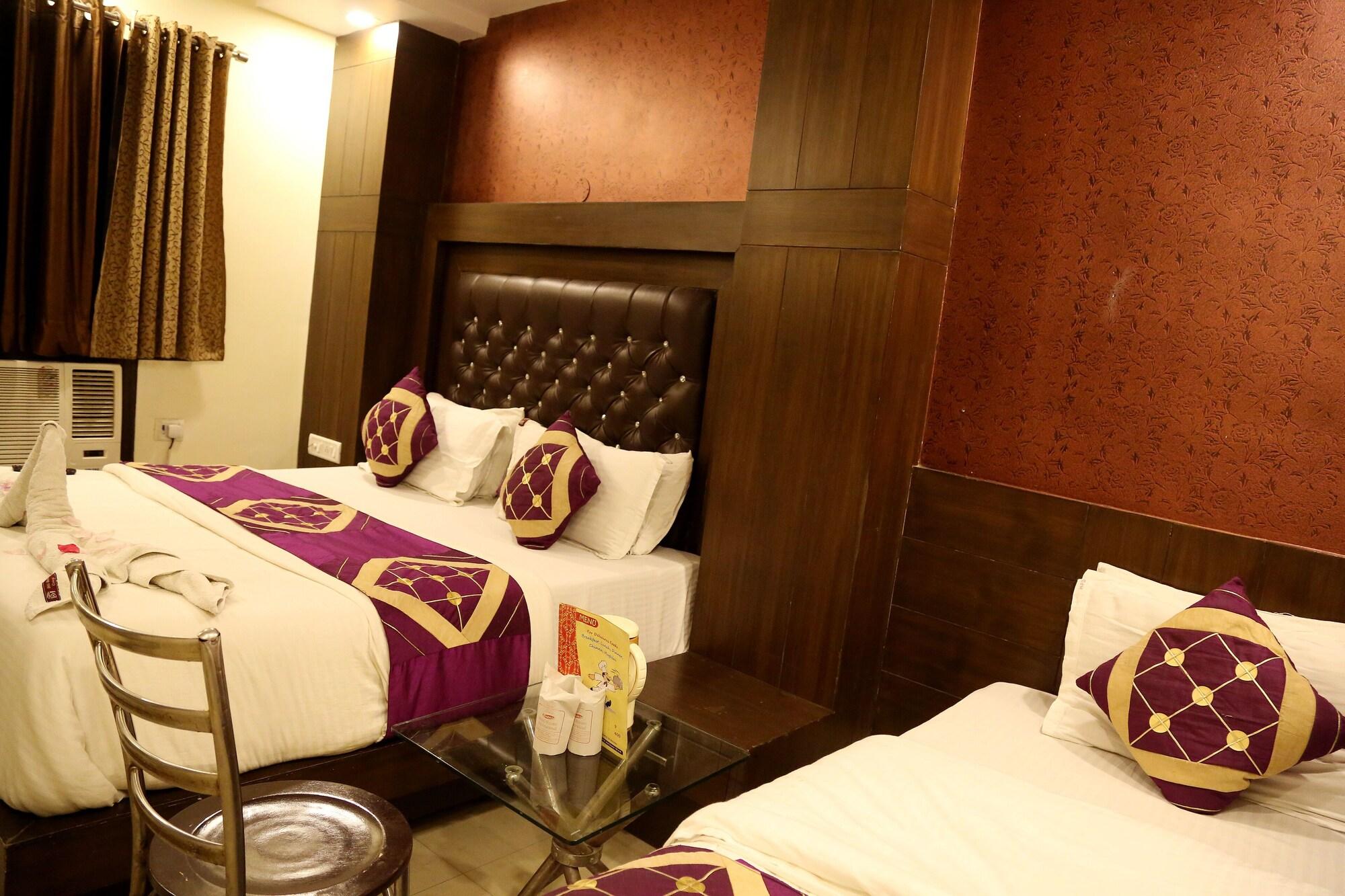 Hotel Shivam International - A Well Hygiene Property All Staff Vaccinated " New Delhi Extérieur photo
