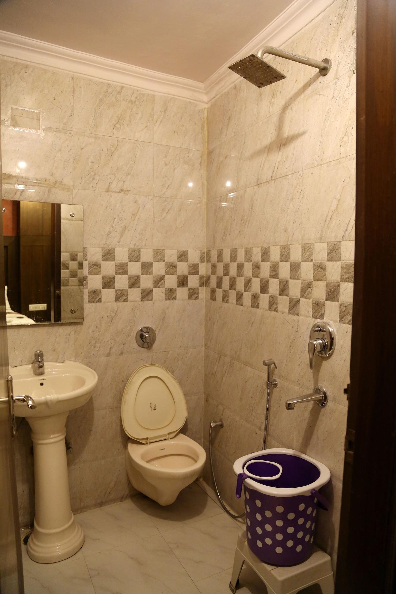 Hotel Shivam International - A Well Hygiene Property All Staff Vaccinated " New Delhi Extérieur photo