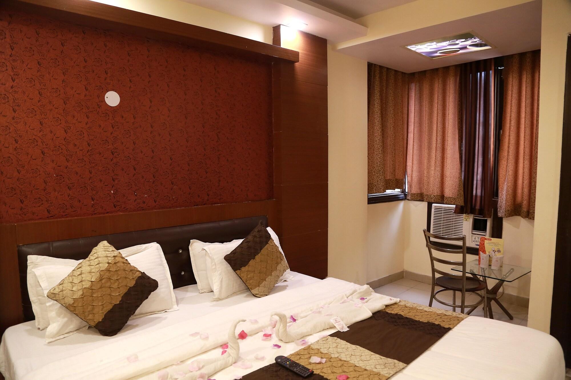 Hotel Shivam International - A Well Hygiene Property All Staff Vaccinated " New Delhi Extérieur photo