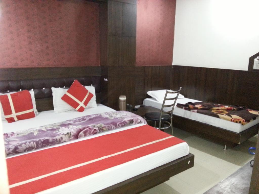 Hotel Shivam International - A Well Hygiene Property All Staff Vaccinated " New Delhi Chambre photo