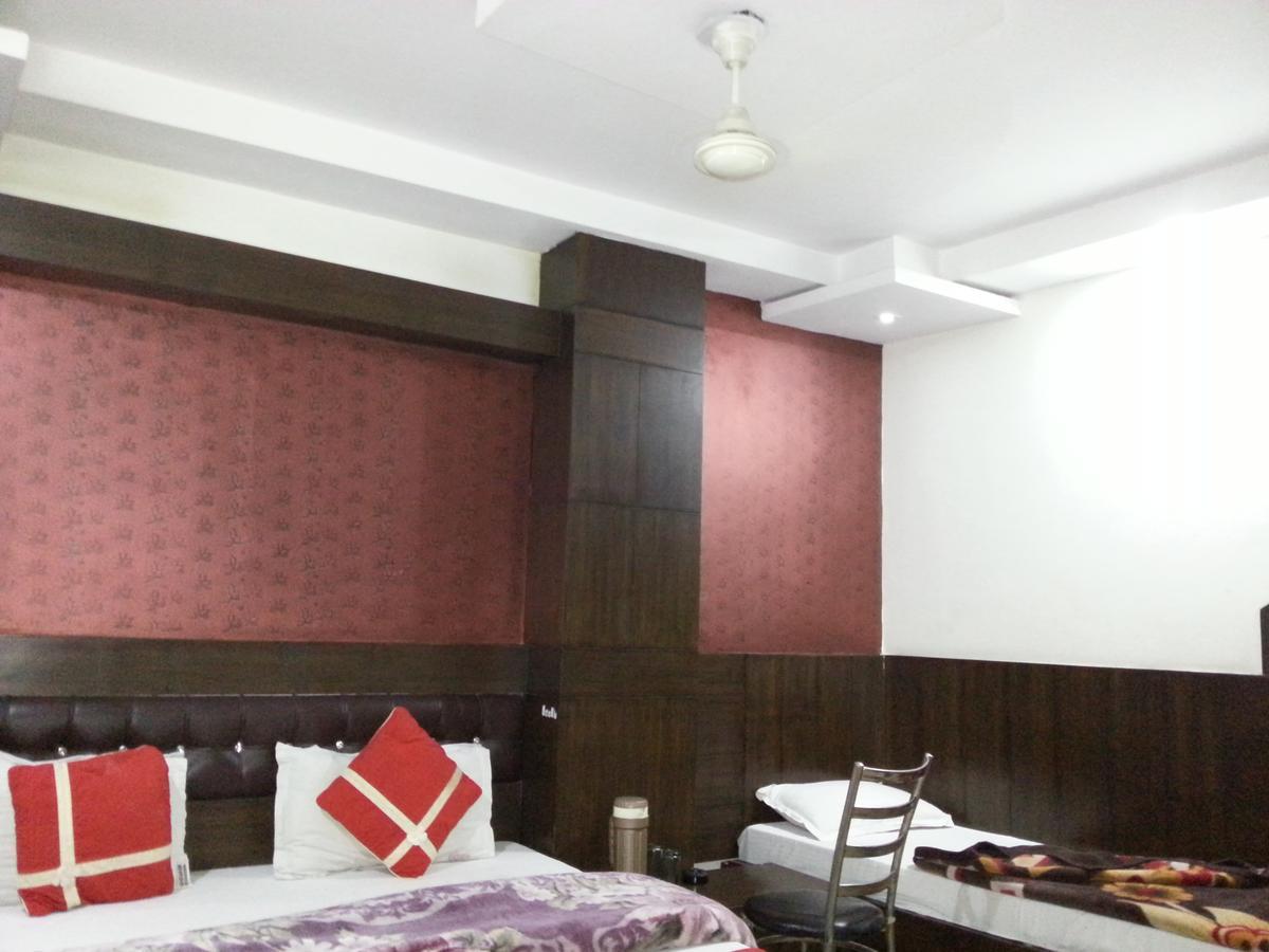 Hotel Shivam International - A Well Hygiene Property All Staff Vaccinated " New Delhi Extérieur photo